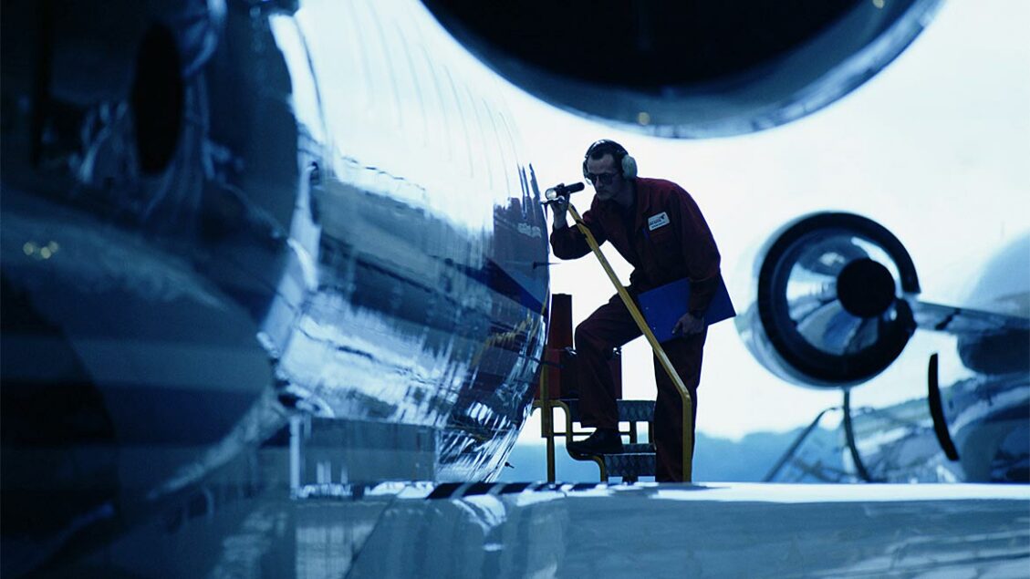 A Közvélemény Harcosa: Az Igazságot Feltáró Kiszivárogtató